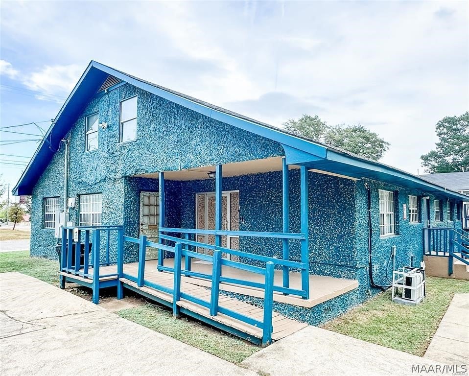2620 E 3RD Street - Photo 2