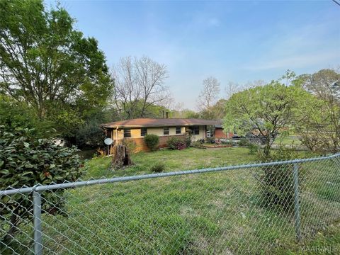 Photo of 209 Nottingham Road, Montgomery, AL 36109 (MLS # 585009)