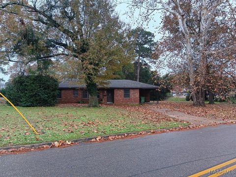 Photo of 3338 Biltmore Avenue, Montgomery, AL 36109 (MLS # 582391)