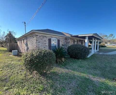 Photo of 309 Pinehaardt Drive, Selma, AL 36701 (MLS # 583479)