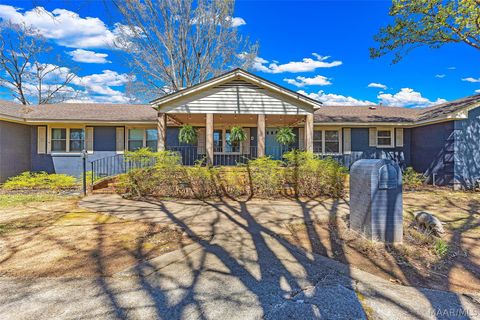 Photo of 201 Greencrest Lane, Prattville, AL 36067 (MLS # 584705)