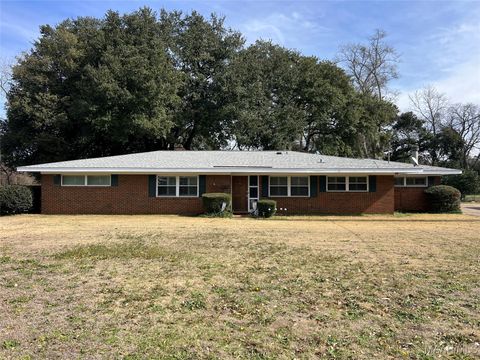 Photo of 2731 Sweetbriar Road, Montgomery, AL 36109 (MLS # 583350)
