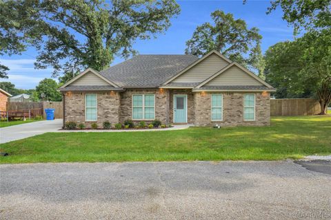 Photo of 859 Washington Ferry Road, Prattville, AL 36067 (MLS # 588265)