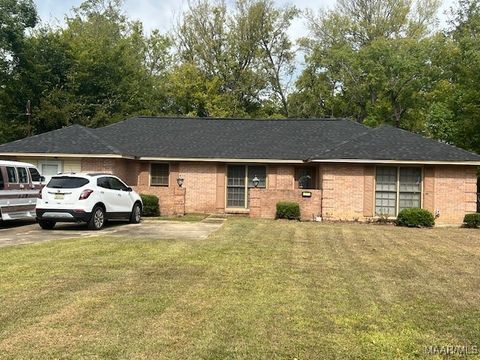 Photo of 2621 Norwich Drive, Montgomery, AL 36116 (MLS # 580789)