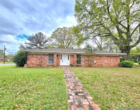 Photo of 6226 GLADSTONE Drive, Montgomery, AL 36117 (MLS # 590718)