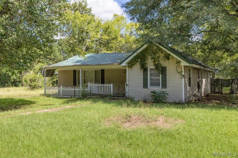 Photo of 230 Greenbriar Street, Selma, AL 36701 (MLS # 590511)