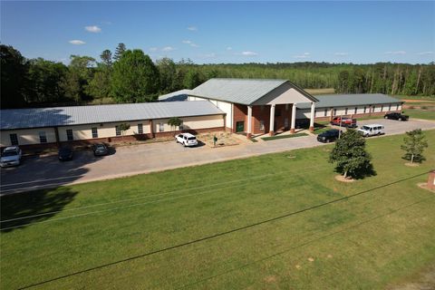 Photo of 4125 Rifle Range Road, Wetumpka, AL 36093 (MLS # 514829)