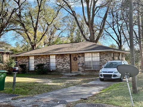 Photo of 1540 GIBSON Street, Montgomery, AL 36110 (MLS # 583753)