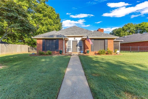 Photo of 838 Dee Drive, Prattville, AL 36066 (MLS # 588406)