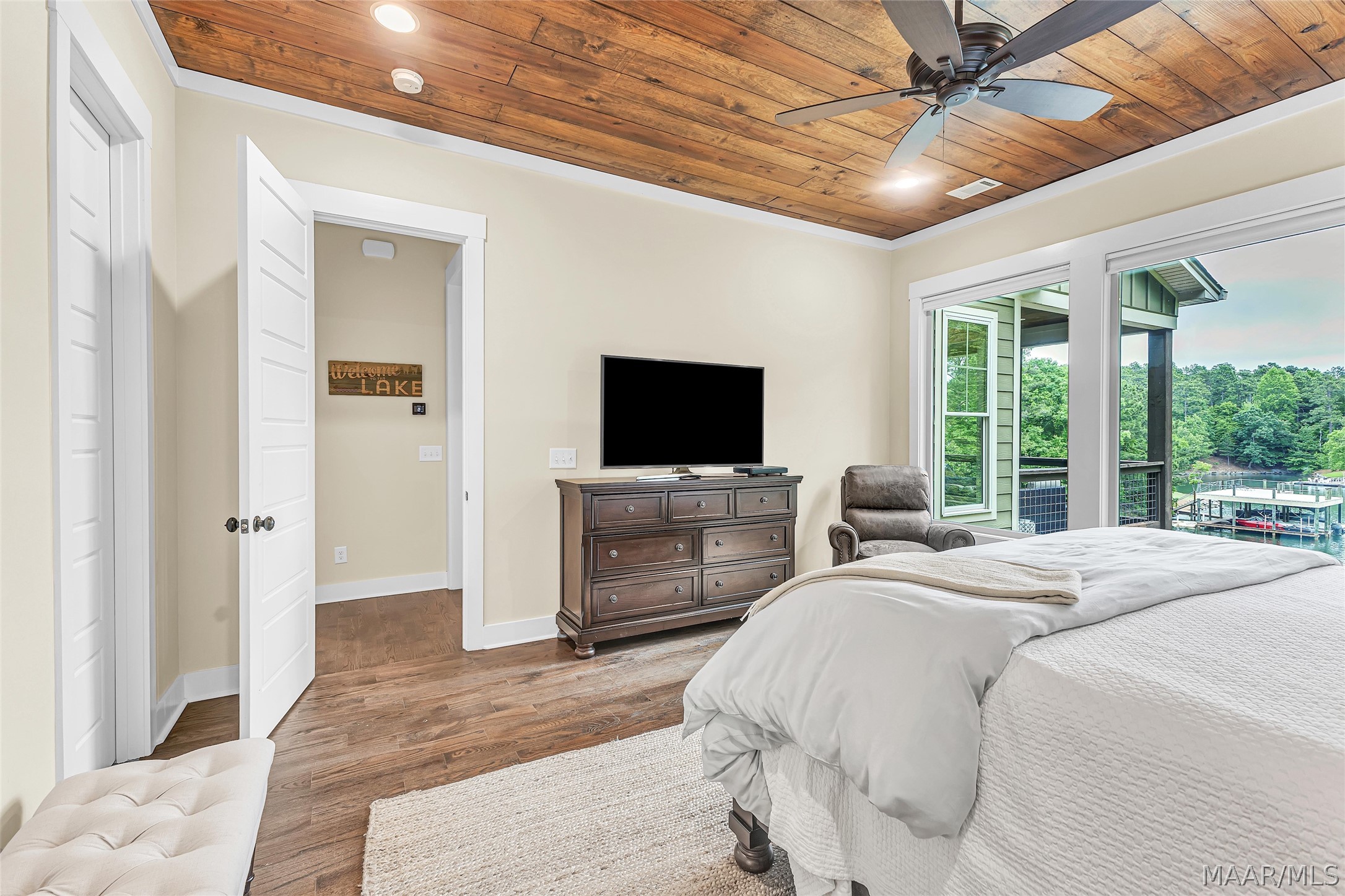 Dadeville, Alabama, 36853, United States, 4 Bedrooms Bedrooms, ,5 BathroomsBathrooms,Residential,Active,2045380