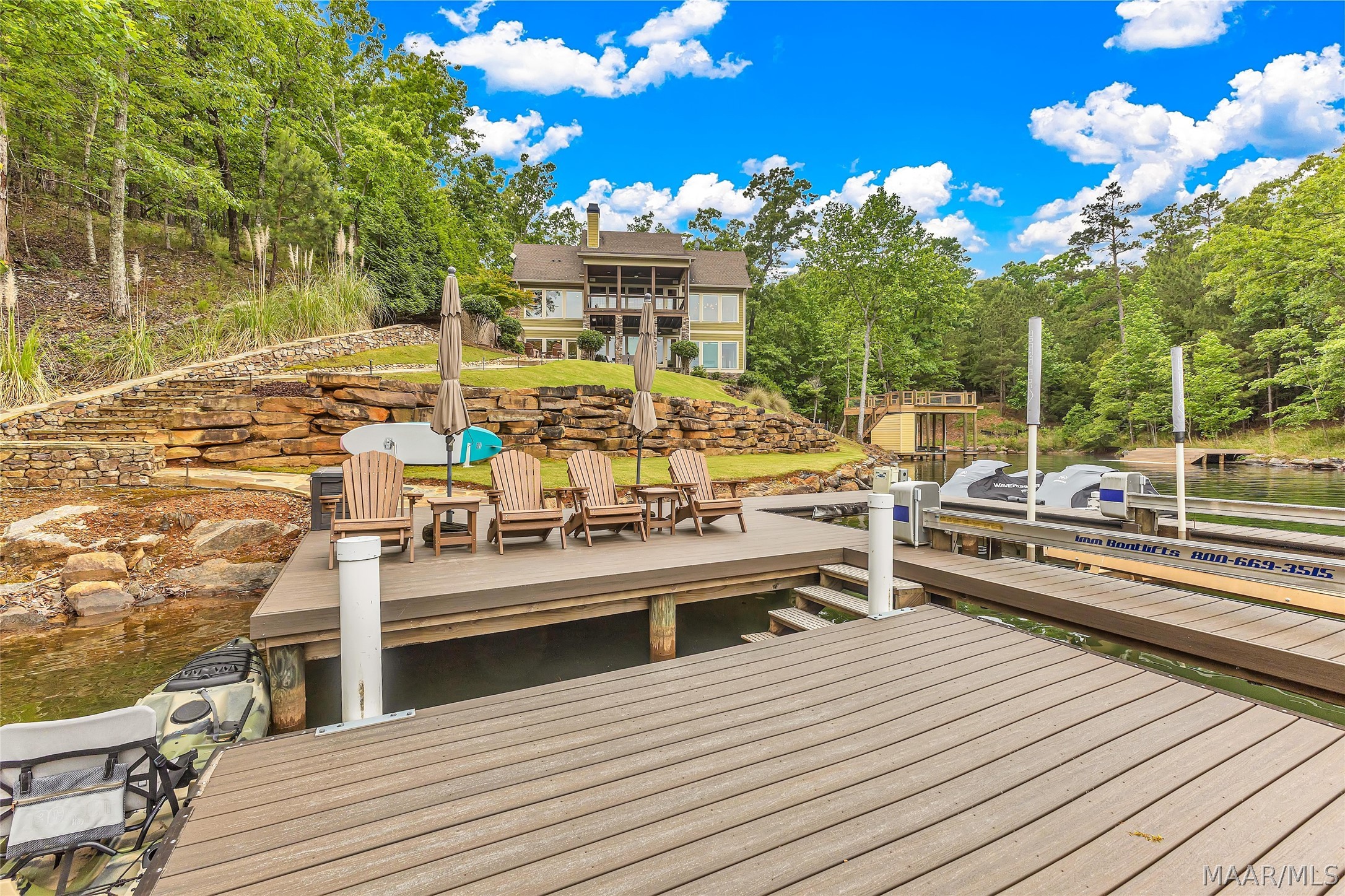 Dadeville, Alabama, 36853, United States, 4 Bedrooms Bedrooms, ,5 BathroomsBathrooms,Residential,Active,2045380