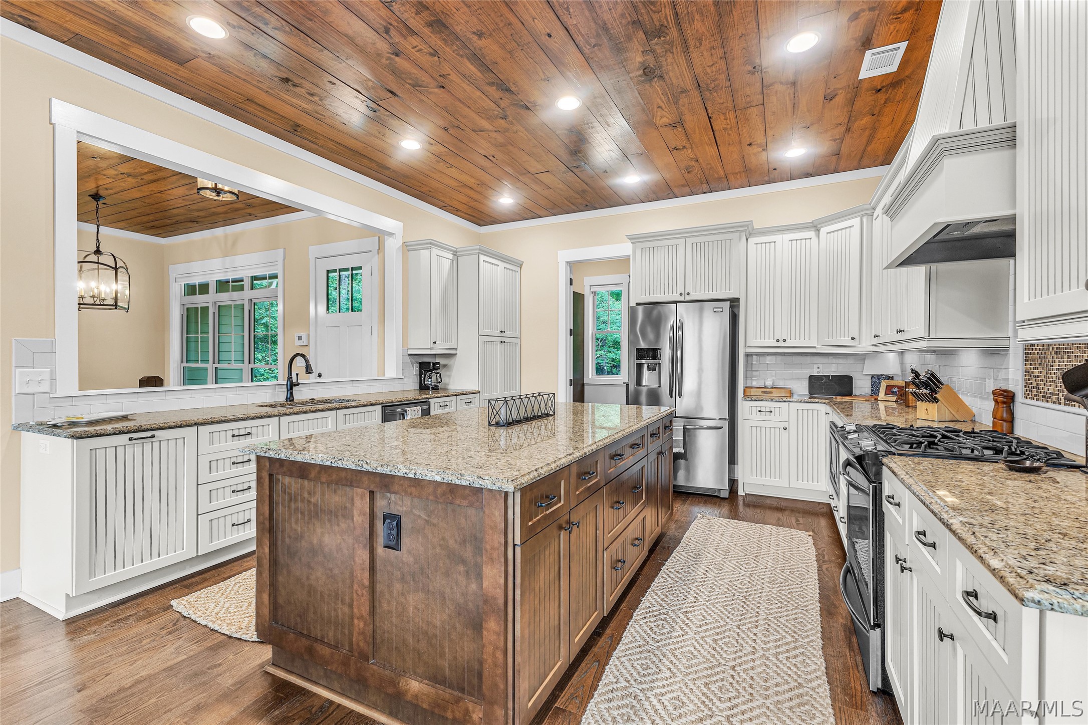 Dadeville, Alabama, 36853, United States, 4 Bedrooms Bedrooms, ,5 BathroomsBathrooms,Residential,Active,2045380