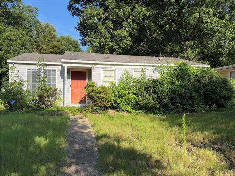 Photo of 1232 Glenwood Road, Montgomery, AL 36109 (MLS # 588394)
