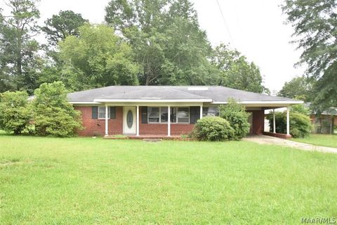 Photo of 1110 E Main Street, Prattville, AL 36066 (MLS # 584120)