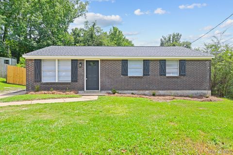 Photo of 104 White Oak Drive, Prattville, AL 36067 (MLS # 588575)