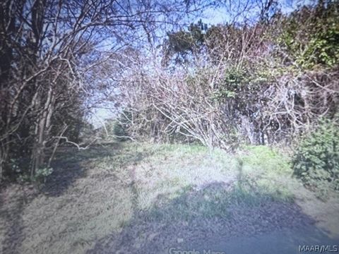 Photo of 620 GRACE Street, Montgomery, AL 36107 (MLS # 584396)