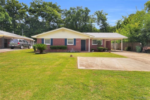 Photo of 3459 Rosa L Parks Avenue, Montgomery, AL 36105 (MLS # 589000)