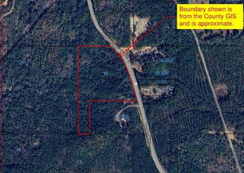 Photo of 24052 Highway 49 Highway S, Tallassee, AL 36078 (MLS # 584306)