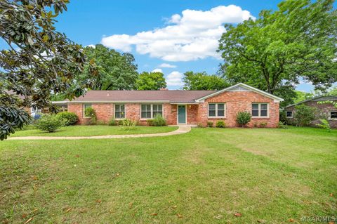 Photo of 2740 Oxford Drive, Montgomery, AL 36111 (MLS # 587790)