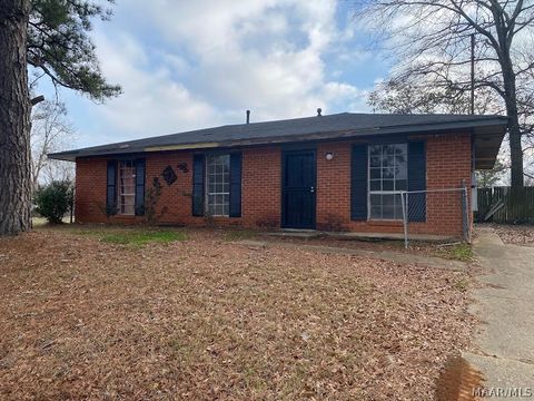 Photo of 530 Brookview Drive, Montgomery, AL 36110 (MLS # 583668)