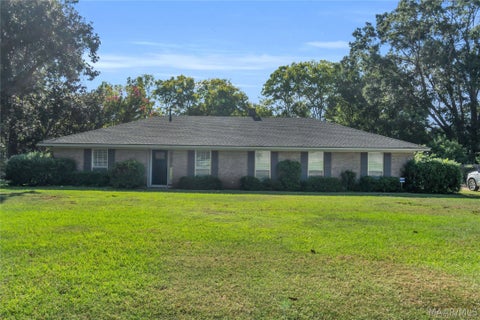 Photo of 11 Arrowhead Court, Montgomery, AL 36117 (MLS # 590067)