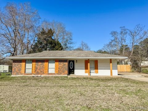 Photo of 233 Clubview Drive, Prattville, AL 36067 (MLS # 583498)