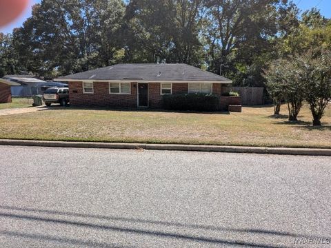 Photo of 3816 Nottingham Road, Montgomery, AL 36109 (MLS # 580801)