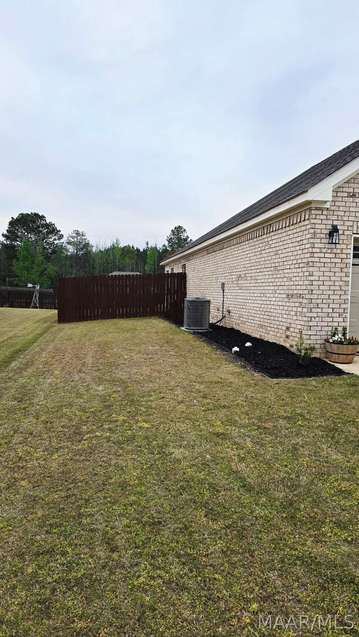 112 Kohn Drive - Photo 4