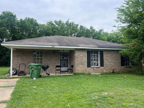 Photo of 5252 Levenson Road, Montgomery, AL 36108 (MLS # 586525)