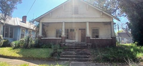 Photo of 506 Alabama Avenue, Selma, AL 36701 (MLS # 585253)