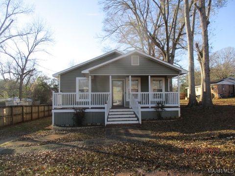 Photo of 504 HICKORY Street, Greenville, AL 36037 (MLS # 582702)