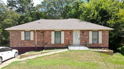 Photo of 216 Woodvale Road, Prattville, AL 36067 (MLS # 590216)