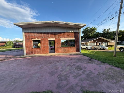 Photo of 1026 Dawson Avenue, Selma, AL 36701 (MLS # 588976)