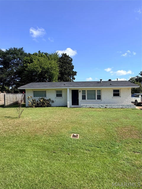 Photo of 130 N Nichols Street, Prattville, AL 36066 (MLS # 590795)