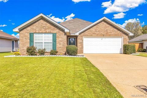 Photo of 322 Cotton Lakes Boulevard, Wetumpka, AL 36092 (MLS # 584816)