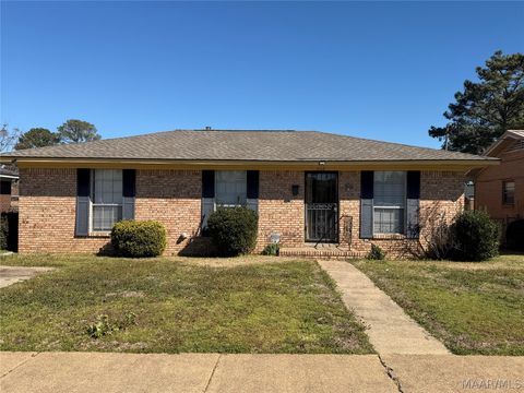 Photo of 608 Green Street, Selma, AL 36703 (MLS # 583591)