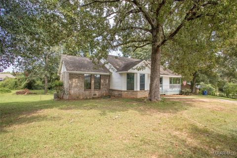 Photo of 1784 Old Prattville Road, Deatsville, AL 36022 (MLS # 579913)