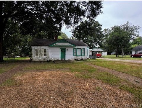 Photo of 127 Grovewood Court, Montgomery, AL 36108 (MLS # 588320)