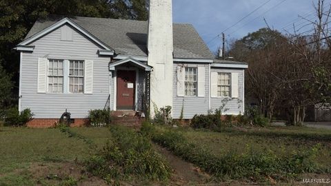 Photo of 1839 JAMES Avenue, Montgomery, AL 36107 (MLS # 581783)