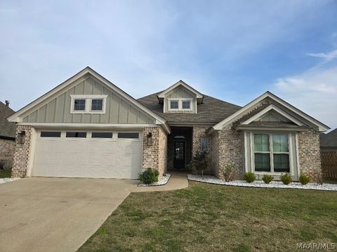 Photo of 845 Hedgefield Way, Prattville, AL 36066 (MLS # 585010)
