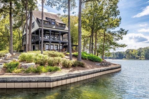 Photo of 419 N Ridge Rdg, Alexander City, AL 35010 (MLS # 580352)