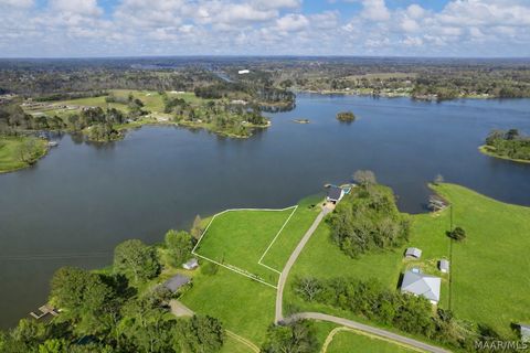 Photo of 263 Blue Heron Point, Wetumpka, AL 36092 (MLS # 584898)