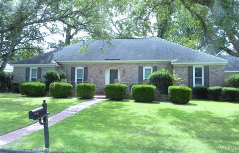 Photo of 4600 Fox Den Lane, Montgomery, AL 36106 (MLS # 579806)
