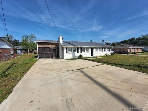 Photo of 118 Barker Street, Selma, AL 36701 (MLS # 586158)