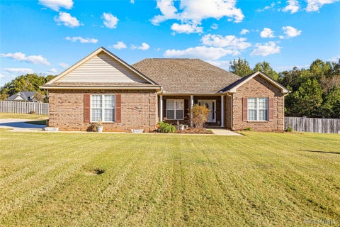 Photo of 501 AVERY Street, Deatsville, AL 36067 (MLS # 590811)