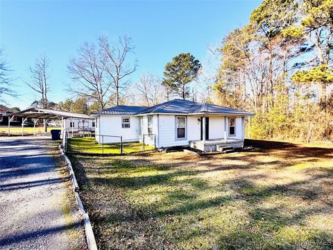 Photo of 37 Central Road, Eclectic, AL 36024 (MLS # 583004)