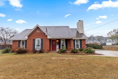 Photo of 307 OLD ORCHARD Road, Deatsville, AL 36022 (MLS # 582075)