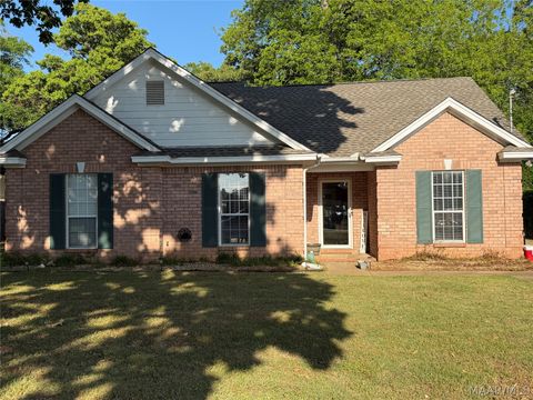 Photo of 538 Mt Airy Drive, Prattville, AL 36067 (MLS # 585890)
