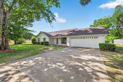 Photo of 592 FIRST Avenue, Wetumpka, AL 36092 (MLS # 586156)