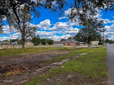 Photo of 0 7th Avenue W, Linden, AL 36748 (MLS # 582031)